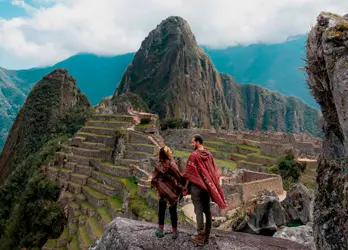 Tour 2 días 1 noche con Valle Sagrado y Machupicchu